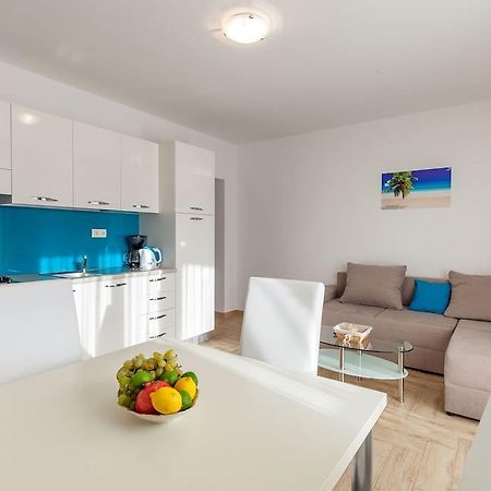 Apartmani Sanja Šuta Podstrana Bagian luar foto