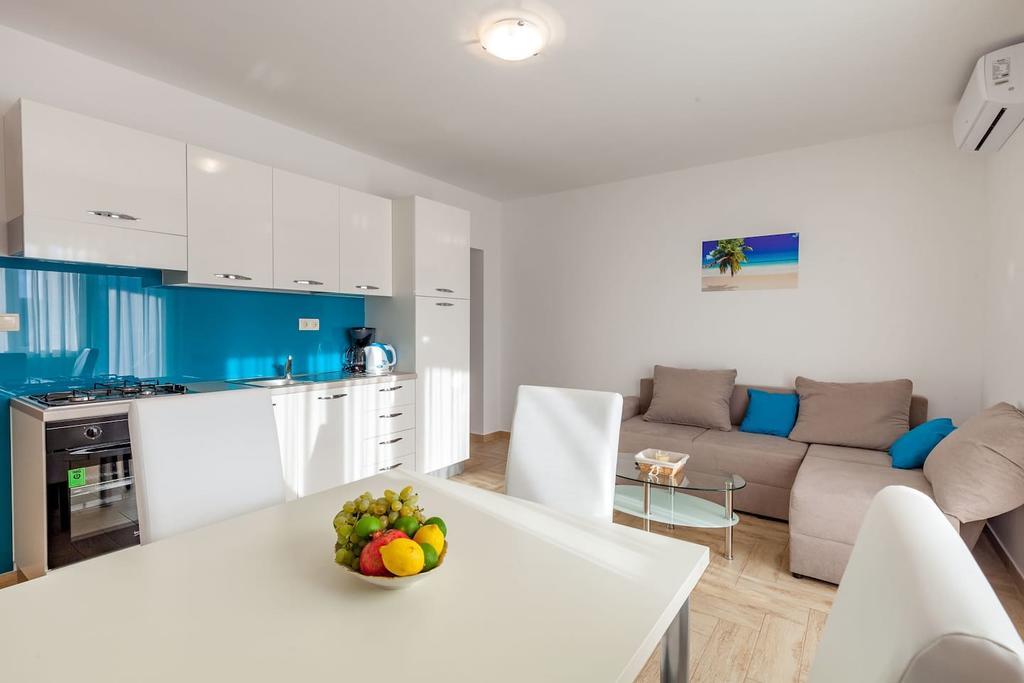 Apartmani Sanja Šuta Podstrana Bagian luar foto