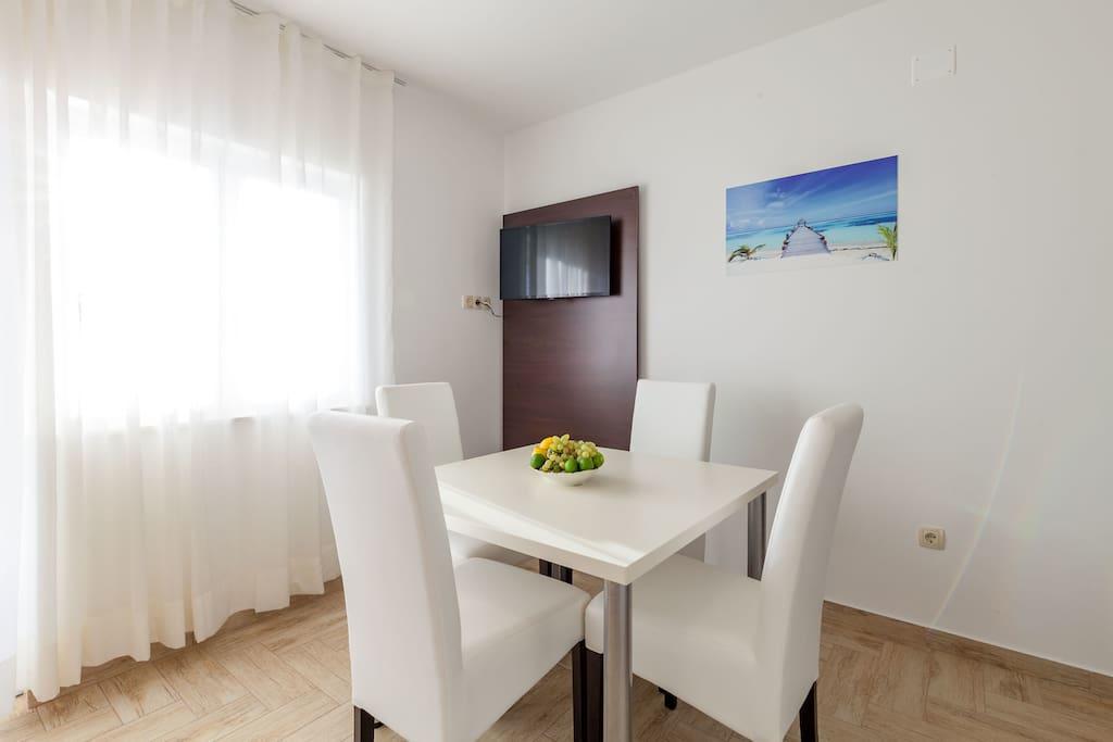 Apartmani Sanja Šuta Podstrana Bagian luar foto
