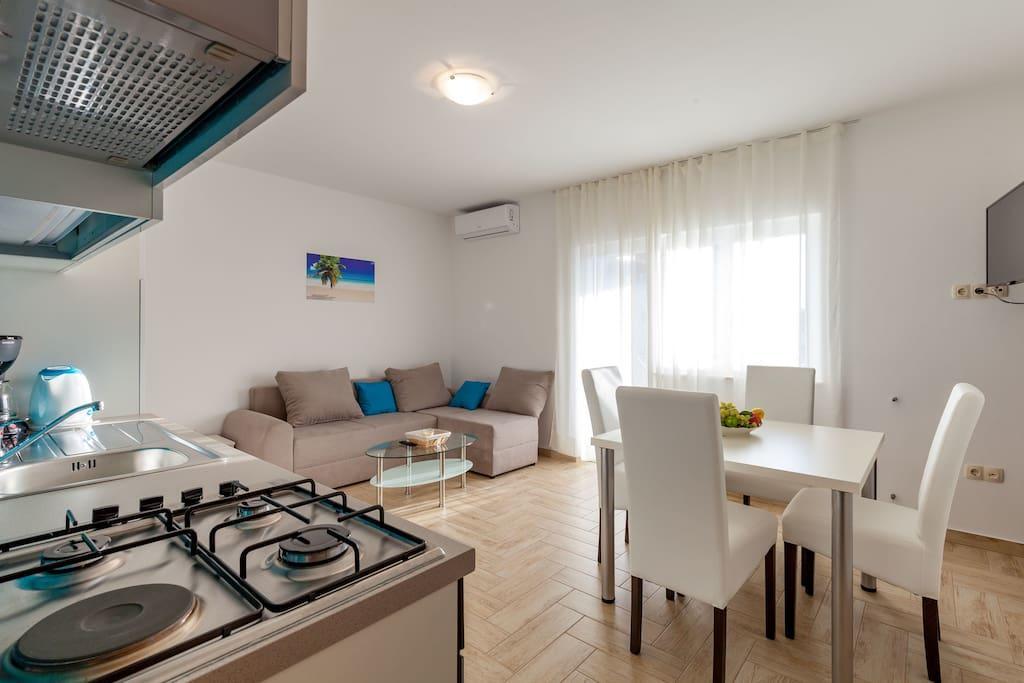 Apartmani Sanja Šuta Podstrana Bagian luar foto