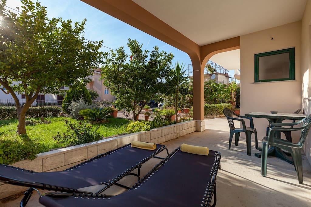 Apartmani Sanja Šuta Podstrana Bagian luar foto